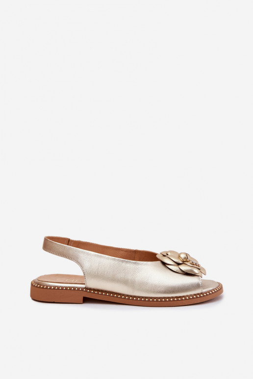 Leer Platte sandalen met ornamenten CheBello 4642 gouden kleur Leer Platte sandalen met ornamenten CheBello 4642 gouden kleur