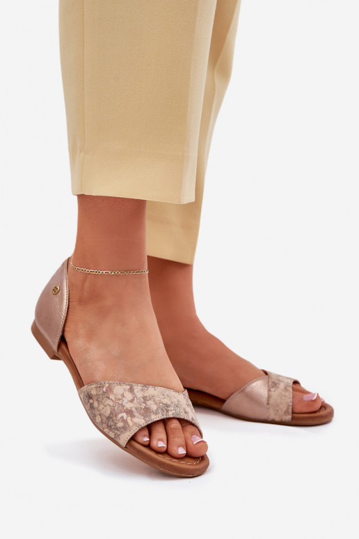 Dames sandalen Dames met brede hakken Het heeftciejka 06947-25 gouden kleur Dames sandalen Dames met brede hakken Het heeftciejka 06947-25 gouden kleur