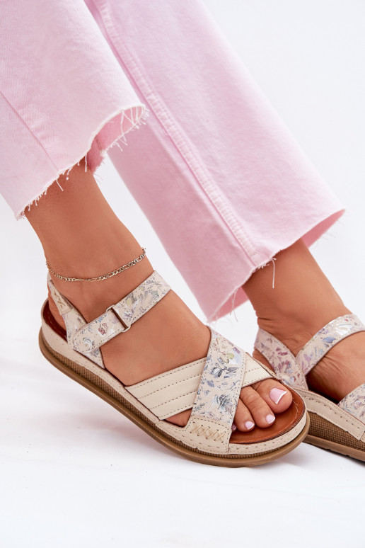 Dames sandalen Dames met platform Het heeftciejka L7064-37 ivoor Dames sandalen Dames met platform Het heeftciejka L7064-37 ivoor