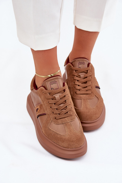 Leer Dames Sneakers model schoenen met platform Daniel Lopez Just Dare SS2D4005 bruine kleur Leer Dames Sneakers model schoenen met platform Daniel Lopez Just Dare SS2D4005 bruine kleur
