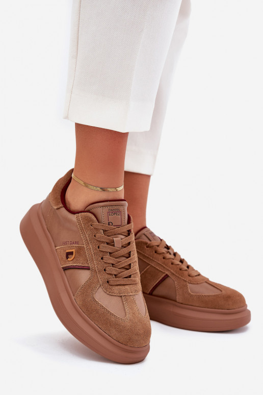 Leer Dames Sneakers model schoenen met platform Daniel Lopez Just Dare SS2D4005 bruine kleur Leer Dames Sneakers model schoenen met platform Daniel Lopez Just Dare SS2D4005 bruine kleur