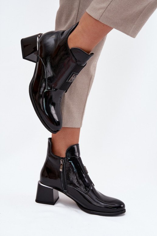 Leer met lakeffect Laarzen Op Klok Met sierlijk Detalem opInarmen Zazoo 60560 zInart Leer met lakeffect Laarzen Op Klok Met sierlijk Detalem opInarmen Zazoo 60560 zInart