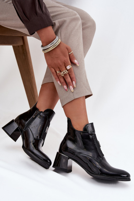 Leer met lakeffect Laarzen Op Klok Met sierlijk Detalem opInarmen Zazoo 60560 zInart Leer met lakeffect Laarzen Op Klok Met sierlijk Detalem opInarmen Zazoo 60560 zInart