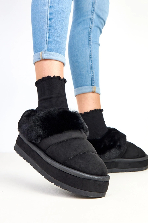 Zwarte korte sneeuwlaarzen, gevoerd...