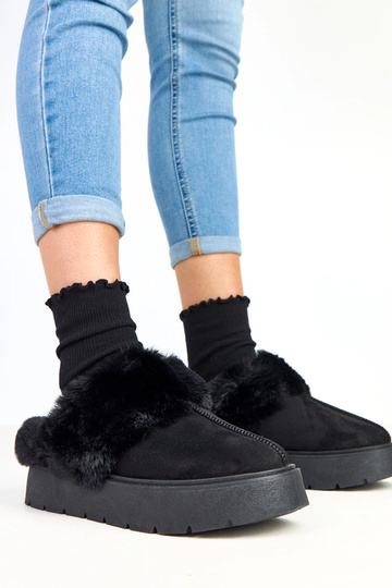 Zwarte korte, met bont...