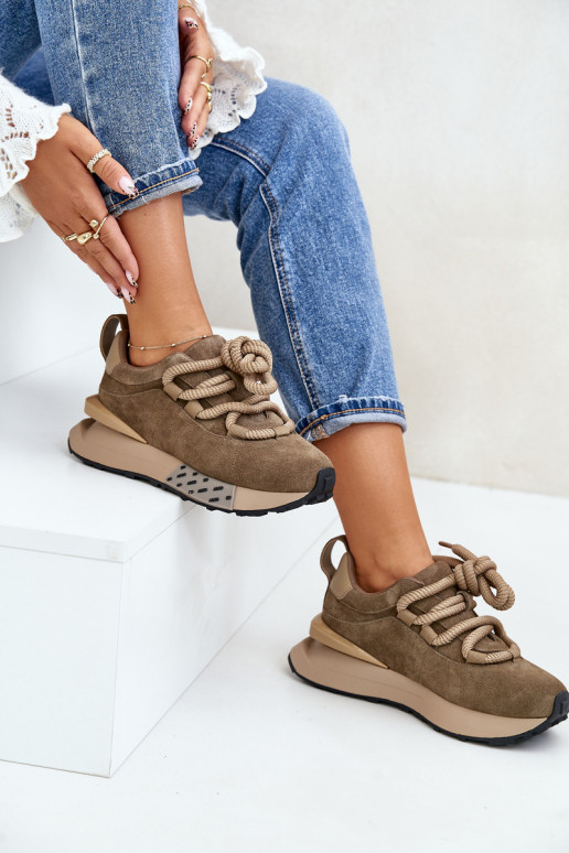 van suède Sneakers model schoenen Dames met platformGrubym Vetersluitingm Artiker 54C1466 bruine kleur van suède Sneakers model schoenen Dames met platformGrubym Vetersluitingm Artiker 54C1466 bruine kleur