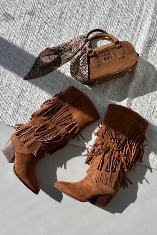 Gevoerde cowboylaarzen met kwastjes, bruine kleur Brivina Gevoerde cowboylaarzen met kwastjes, bruine kleur Brivina