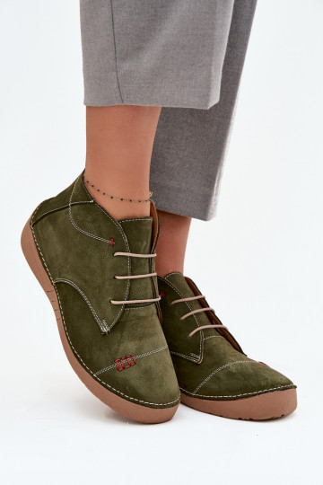 Leren dames schoenen met naden, kasteeltype, Artiker 57C2119, groene kleur
