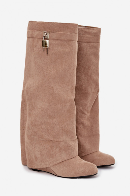 Dames lange laarzen met platform, met bandjes en zilveren details, in beige Korivelle