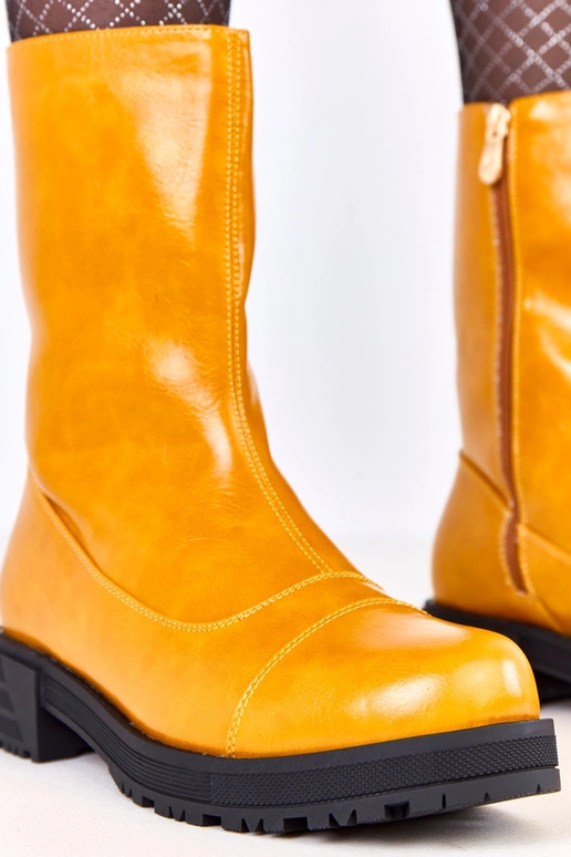 Oranje dames enkellaarsjes op een...