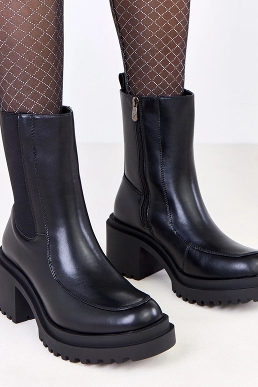 Zwarte laarzen op hak met elastisch...