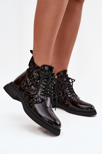 Lakschoenen voor dames met warme voering D&A CR52-613 zwart