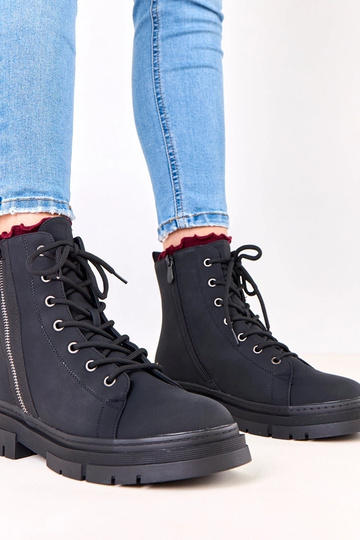 Zwarte dames werklaarzen... 2