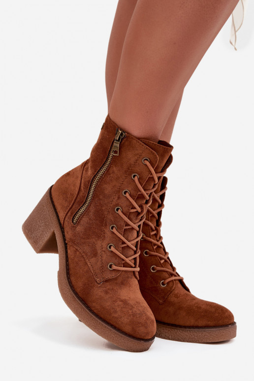 Gewatteerde dames bruine enkellaarsjes met veters en ritsen Paressa