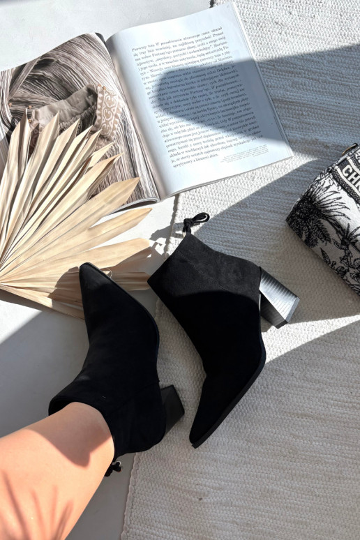 Dames zwarte enkellaarsjes met stijlvolle details Halisse