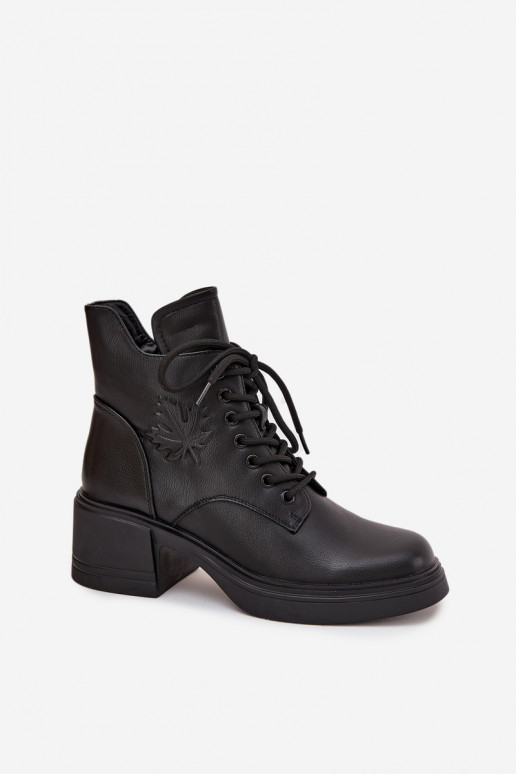 Dames enkellaarsjes van natuurlijk leer met klittenband, gevoerd, Vinceza 39950 zwarte kleur