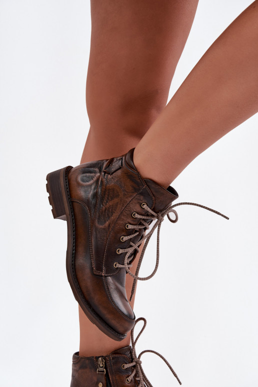 DameslaarzenOpturalnej Skóry met brede hakken Het heeftciejka 07063-02 bruine kleur