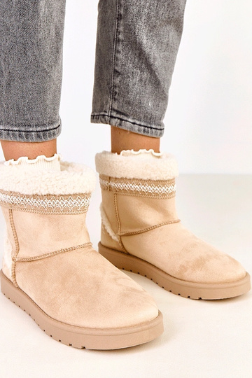 Zandkleurige lage...