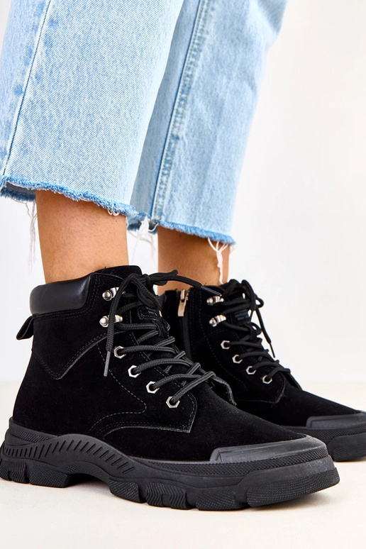 Zwarte vrouwelijke kunstsuède...