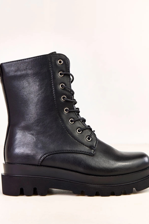 Zwarte klassieke dames wandelschoenen...