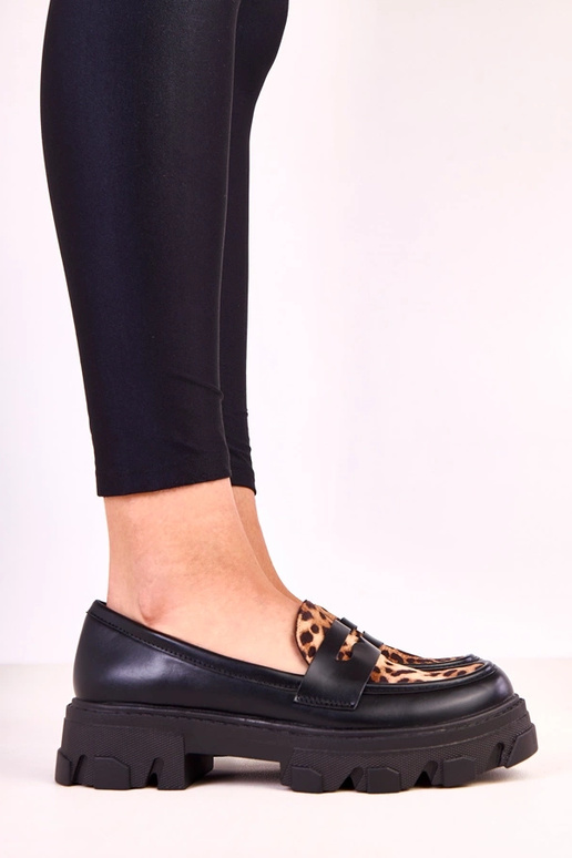 Zwarte mocassins met lederen accent...