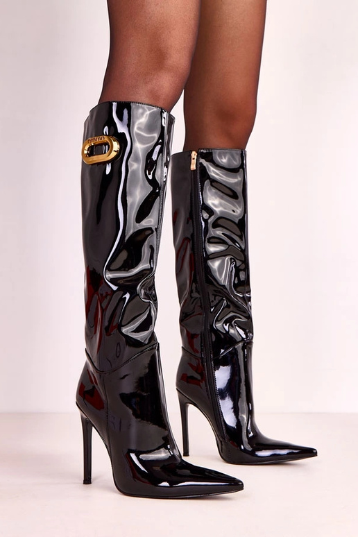 Zwarte lakleren lange laarzen met... Zwarte lakleren lange laarzen met...