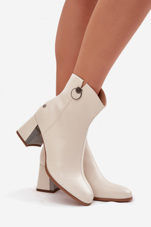 opInarmen LaarzenOpturalnej Skóry met hakken Het heeftciejka K7203-04 beige opInarmen LaarzenOpturalnej Skóry met hakken Het heeftciejka K7203-04 beige