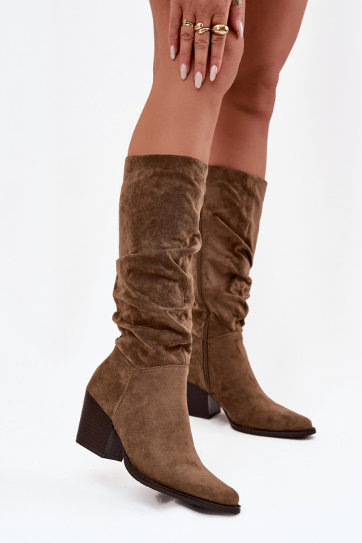 dameslaarzen Met een geplooid bovenInerk met hakken opInarmen groene kleur Paelina dameslaarzen Met een geplooid bovenInerk met hakken opInarmen groene kleur Paelina