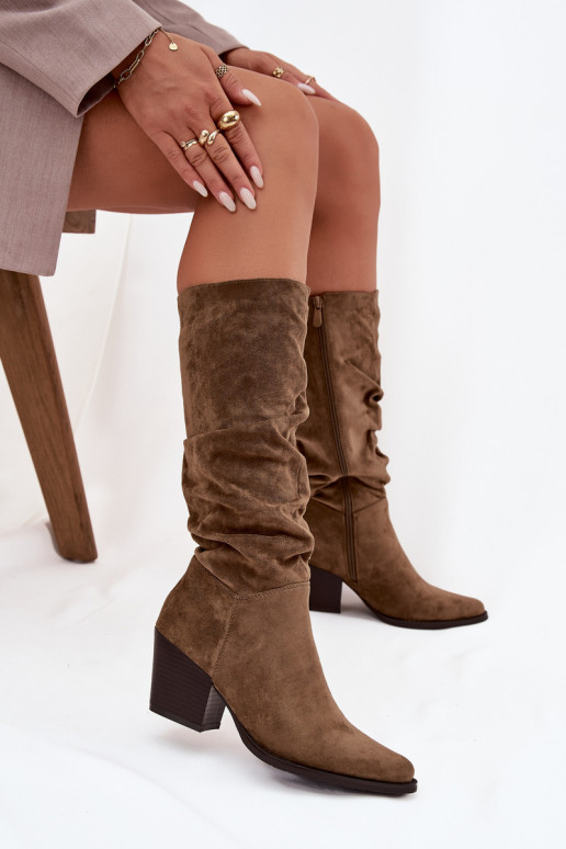 dameslaarzen Met een geplooid bovenInerk met hakken opInarmen groene kleur Paelina dameslaarzen Met een geplooid bovenInerk met hakken opInarmen groene kleur Paelina