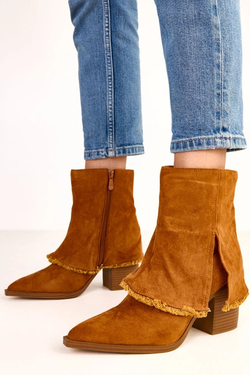 Bruine enkellaarsjes met...