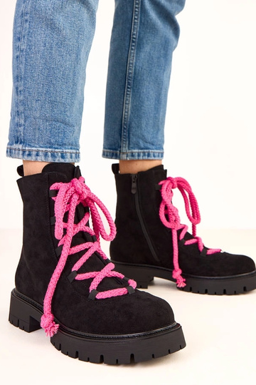 Zwarte enkellaarsjes met...