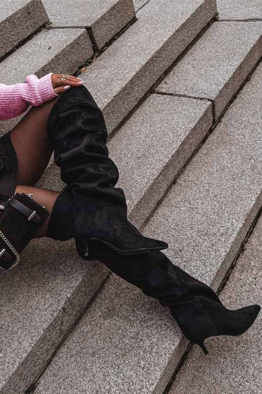 Dames instap knielaarzen met dunne hakken zwart Ysolienne Dames instap knielaarzen met dunne hakken zwart Ysolienne