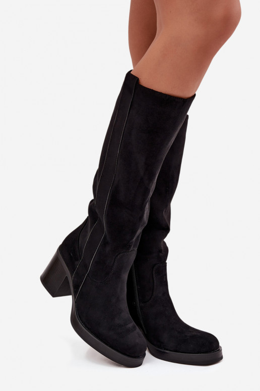 INarme laarzen Op een enorme paal zInart Sanelle INarme laarzen Op een enorme paal zInart Sanelle