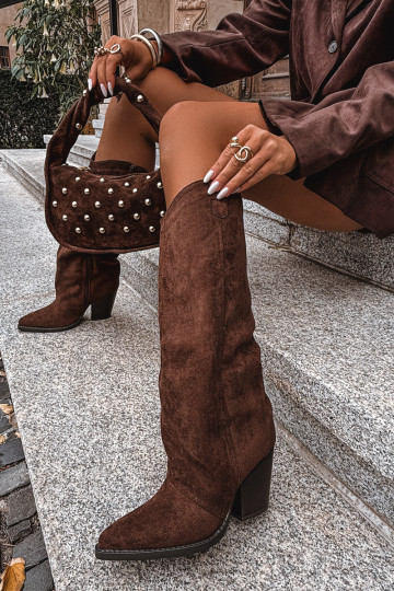 opInarmen laarzen coInboystijl met hakkenvan eco-suèdeu CzekoladoIne Het heeftvine