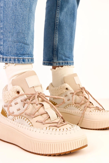 Beige sneeuwlaarzen met...