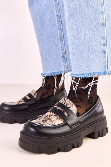 Zwarte Loles mocassins met slangenleer motief
