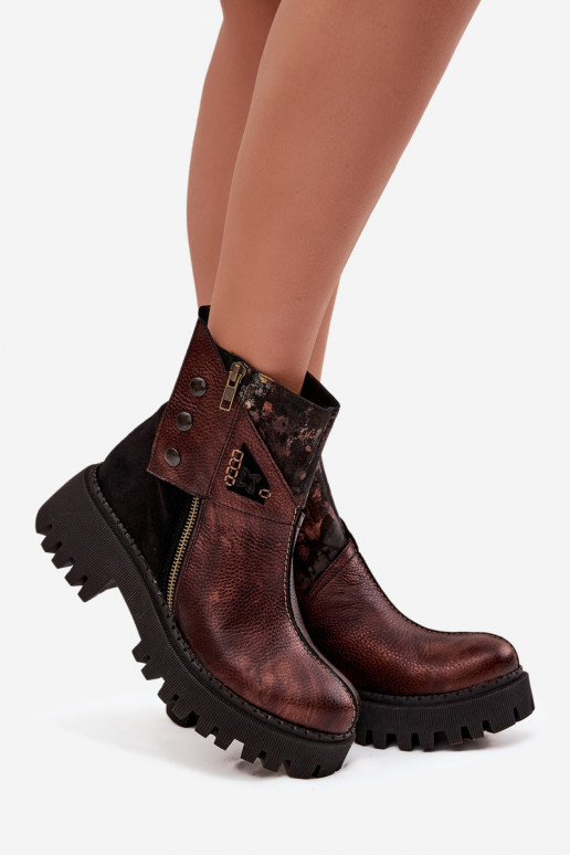 Leer opInarmen Laarzen met platform En platte hakken Het heeftciejka 06140-02 bruine kleur Leer opInarmen Laarzen met platform En platte hakken Het heeftciejka 06140-02 bruine kleur