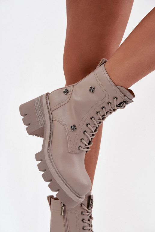 Leer Enkellaarsjes voor Inerknemers Dames Op KlokPrzypinkami Artiker 57C0181 beige