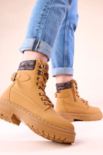 Bruine warme cargobroek van...