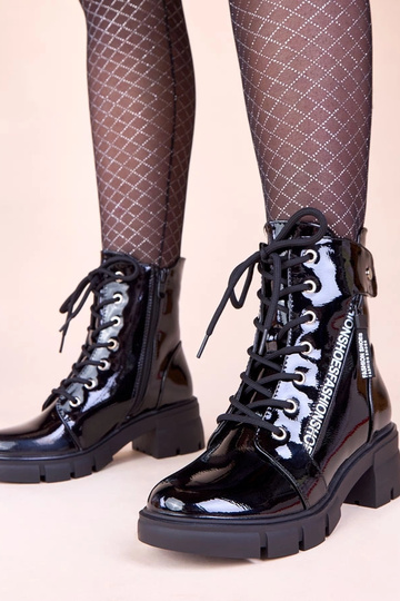 Zwarte gelakte massieve...