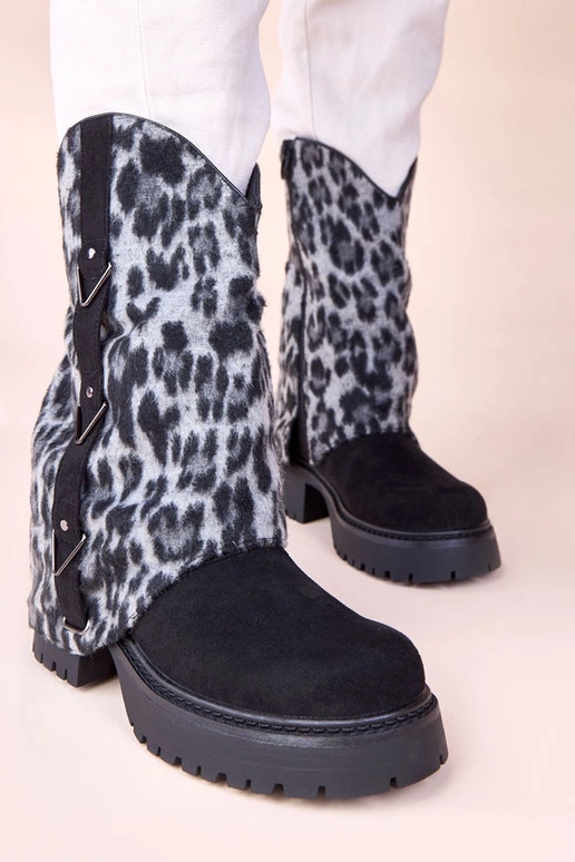 Zwarte enkellaarsjes met een...