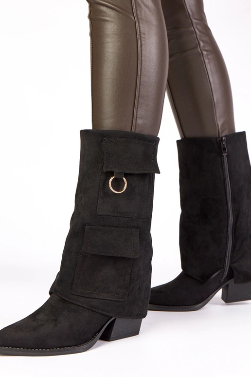 Zwarte enkellaarsjes op een hak met...