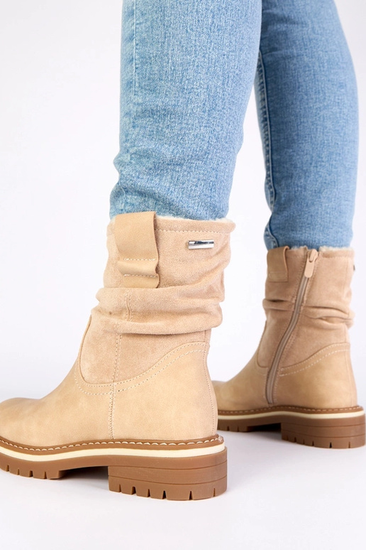 Zandkleurige warme enkelboots met...