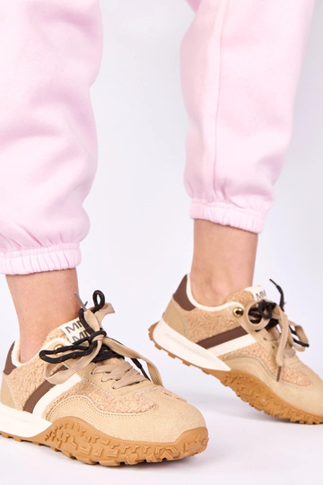 Zandkleurige warme sneakers met bont Sanna 2