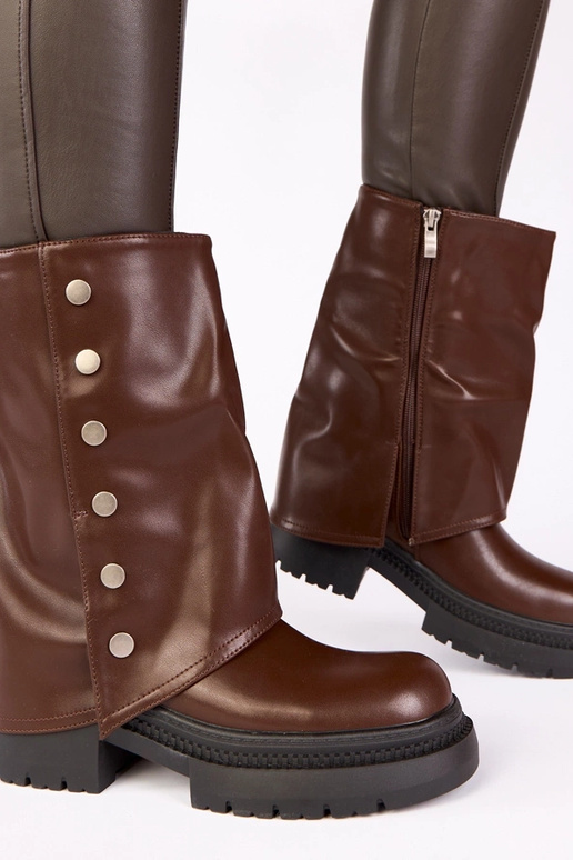 Chocoladekleurige enkellaarsjes met...