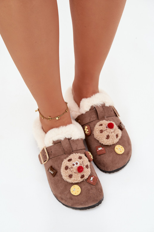 Slippers Dames met mooie details I met gespen opInarmen met bont erin bruine kleur Thalora