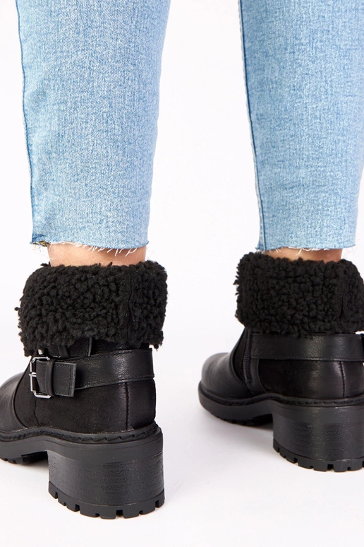 Zwarte enkellaarsjes met hak en...