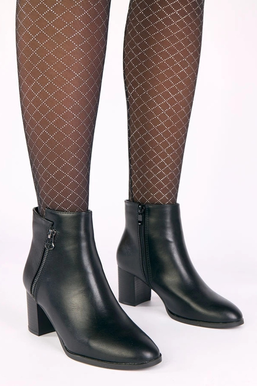 Zwarte klassieke hakken met...