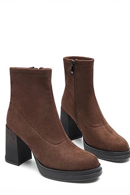 Bruine laarsjes met hak en...