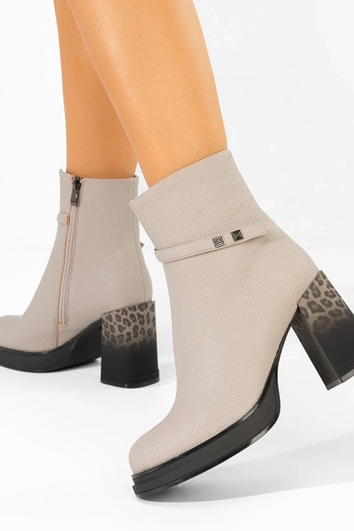 Grijze laarsjes met hak en...